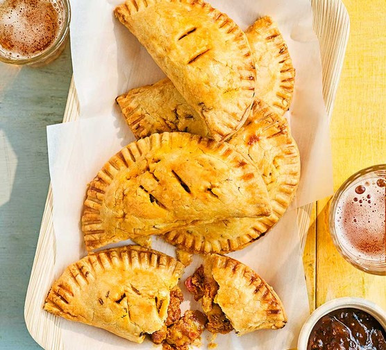 Pasty Bun